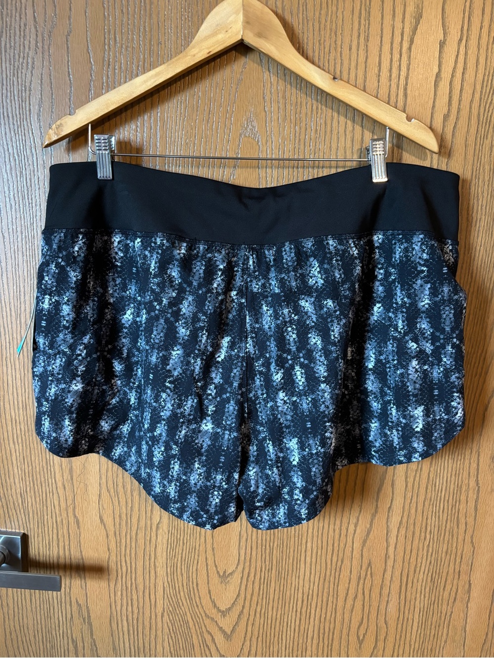 MTA Sport Black & Grey Patterned Athletic Shorts